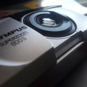 Olympus Superzoom 800s 