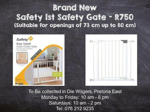 Brand New Safety 1st Safety Gate (Suitable for openings of 73 cm up to 80 cm) 