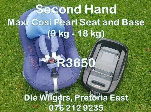 Second Hand Maxi-Cosi Pearl Seat and Base (9 kg - 18 kg) 