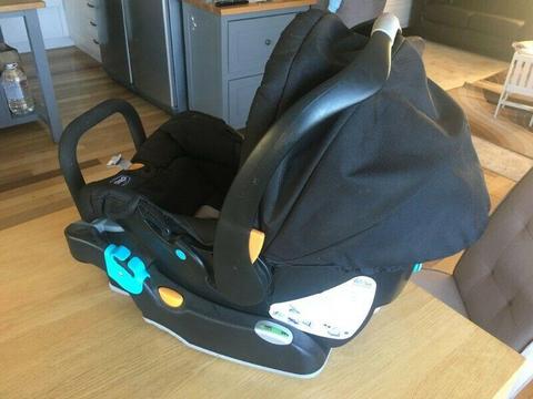 Chicco baby car seat - Keyfit With Base Car Seat - Gr0+ 