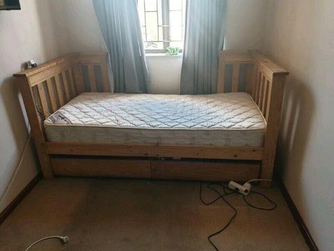 Single Bed with 2 Large Drawers 