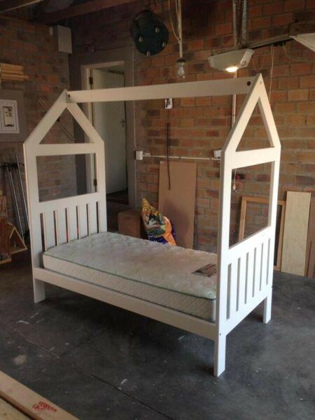 Housebed (single bed size) 