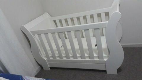 Cot bed great condition for sale R1500 neg. 