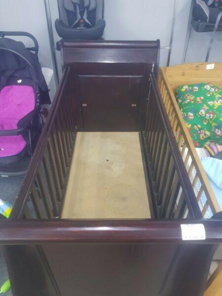 Classic Baby Crib 