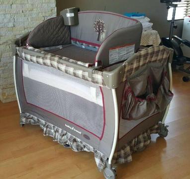 Chelino Baby Trend Camping Cot 