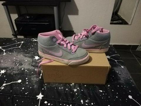 Nike kids boot type shoe 