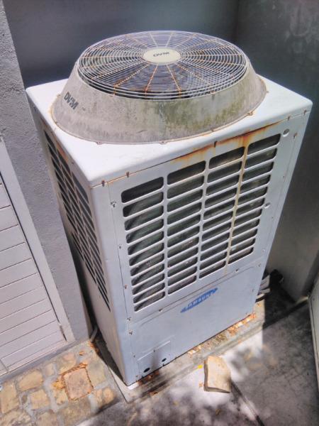 Airccon for sale 