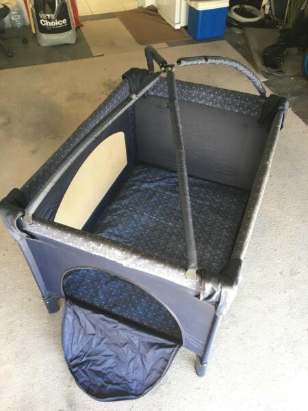 Mobile Baby cot 