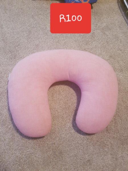 Breastfeeding pillow 