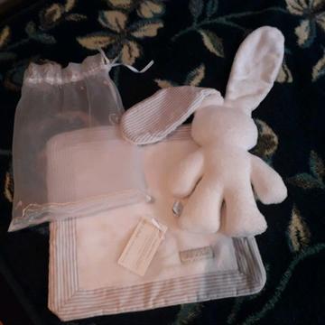 Brand New Snuggle Bunny Set 