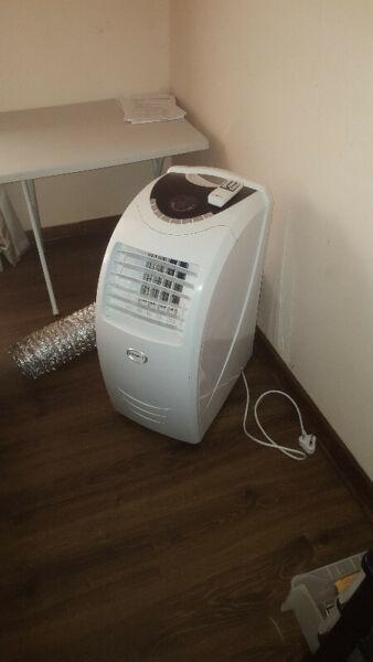 Portable air conditioner 