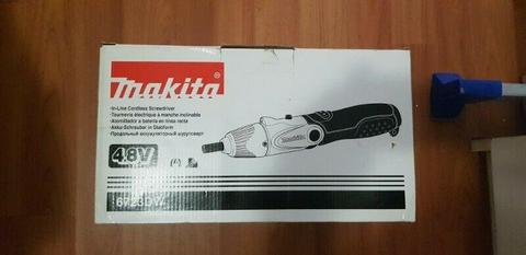 Makita In-line Cordless Screwdriver Kit 6723DW 