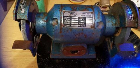 Bench grinder. Disc never changed 