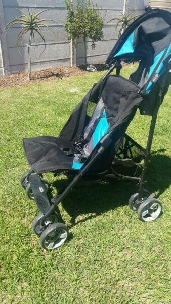 Compact stroller 