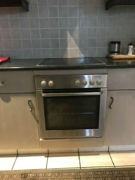 AEG STOVE HOB & EXTRACTOR in Good Working Condition 
