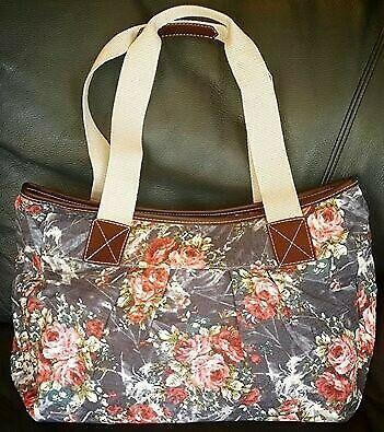 Lightweight Floral Cotton Handbags at Wholesale Prices 