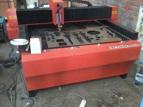 cnc plasma metal cutters with 1500 by 3000mm water bed with 200 amp and 100 amp pwer soures 