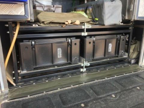 Hilux drawer system 