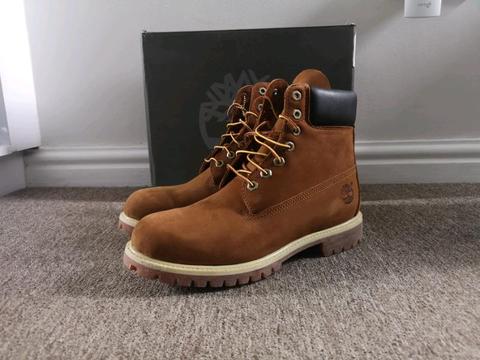 Timberland 6 inch boot Wheat Uk9 DS R3000 