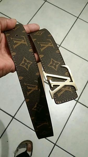 Louis vuitton belt 