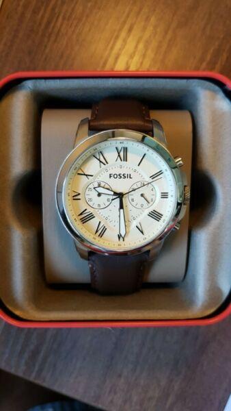 Brand new Mens' Fossil Grant watch with brown leather strap 