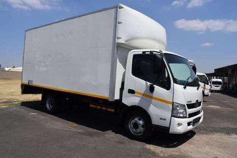 Home Movers Truck Hire  