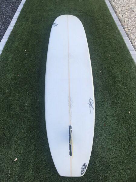 9ft8 Longboard Excellent Condition! 