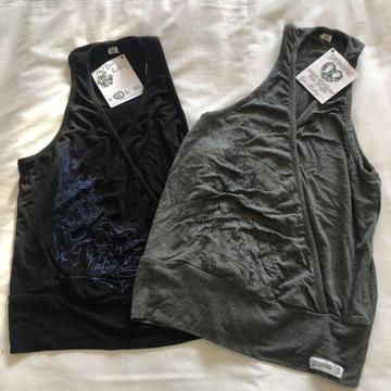 2 Stunning Ladies Yoga Tops (Medium) 