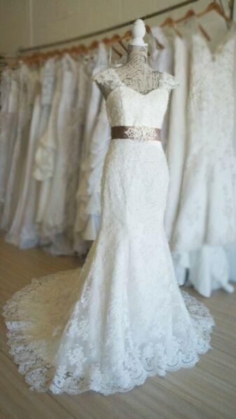 Wedding dress 