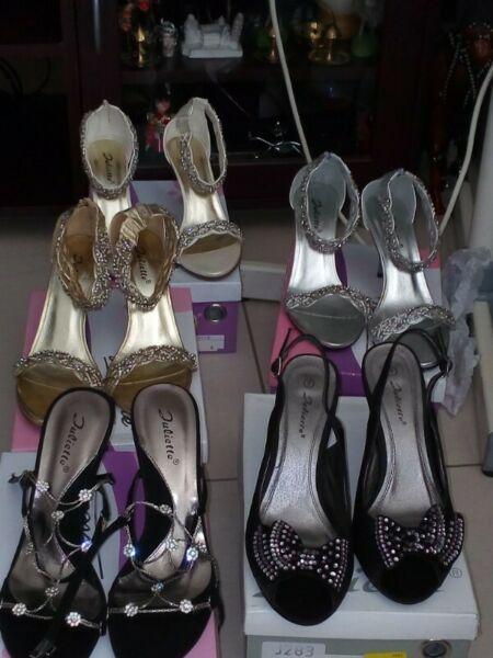 Ladies shoes new 