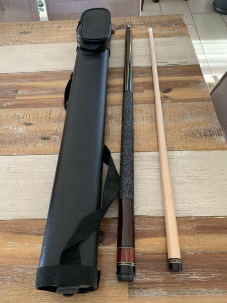 Beautiful Pool Cue from Japan including case and box 