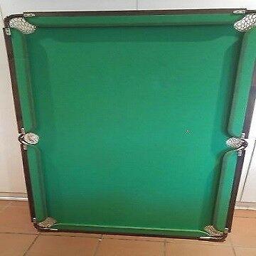 : Snooker Table 