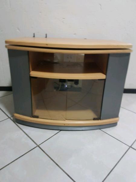 Tv stand 