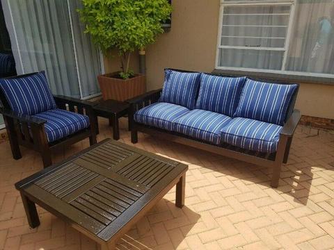 Impeccable Solid Mahogany Outdoor Furniture Set For Sale 