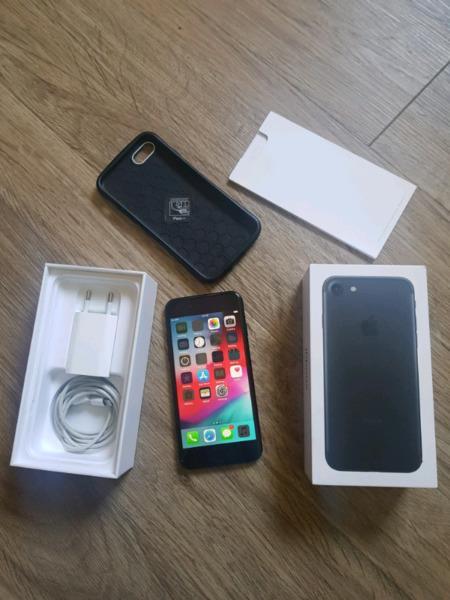 IPhone 7 / Matte Black/ 32GB  