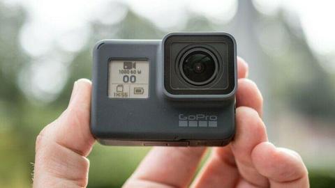 GoPro Hero 6 black including 32gb memory card 