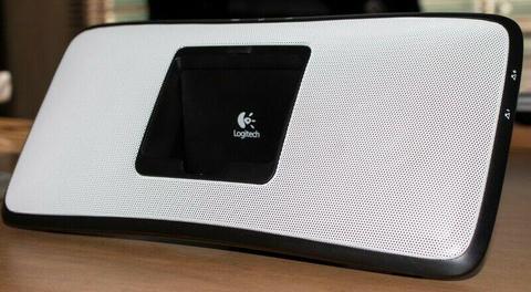 Logitech S315i Rechargeable Speaker for Iphone 