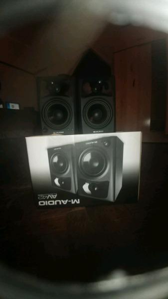 M audio studio monitors in good condition 