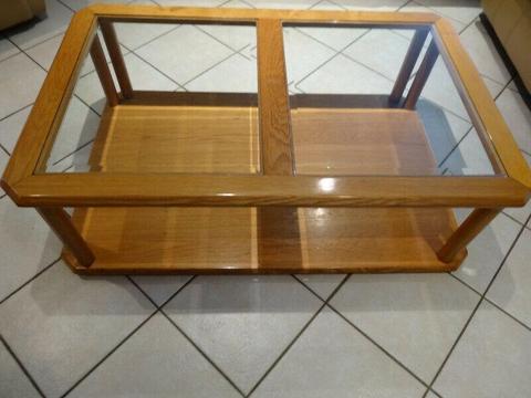 Oak wood coffee table 