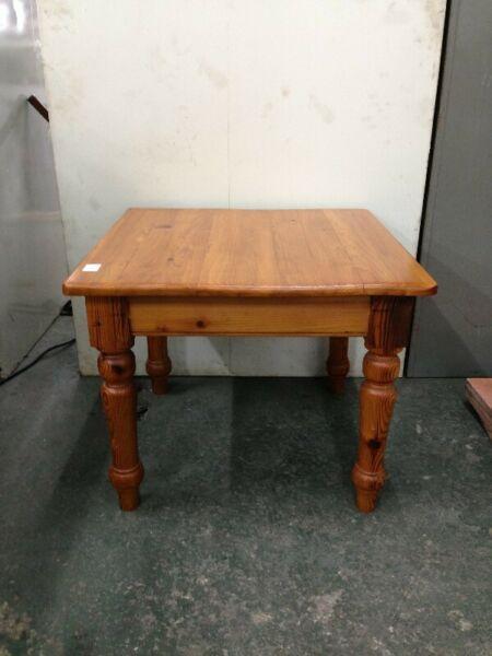 R280.00 … Oregon Pine Coffee Table With Turned Legs. Size: 60 X 60 X 50cm. 