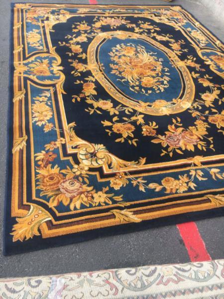 One of a kind beautiful and unique rug 326cm by 237cm 