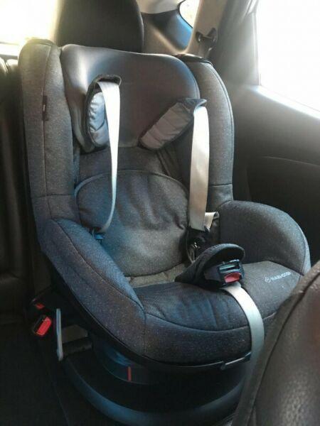 Maxi Cosy Tobi - Baby car seat for SALE 