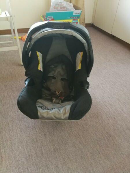 Baby Graco Car seat 