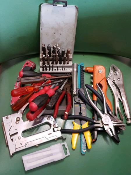 DRILL BITS + ASSORTED TOOLS USED R400 