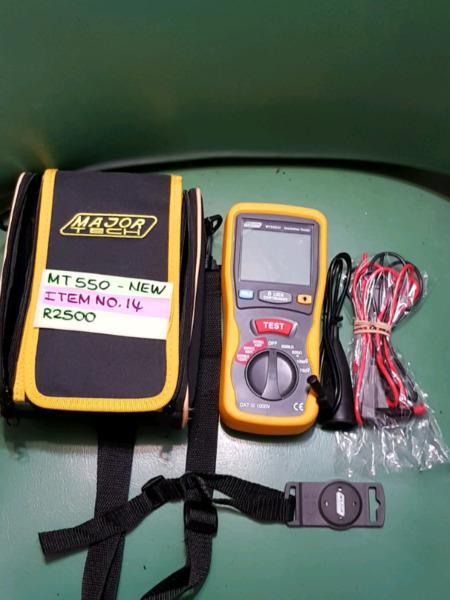 INSULATION TESTER MT550 NEW R2500  