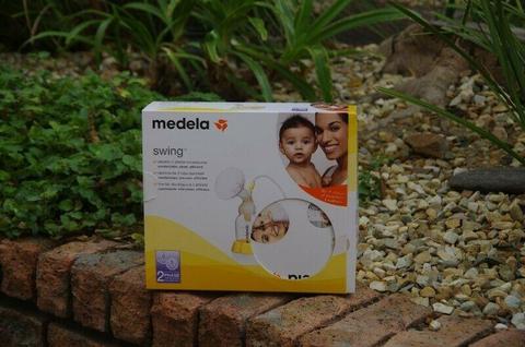 Medela Swing Electric 2 Phase Breastpump and accessories 