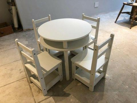 Children's table and chairs set 