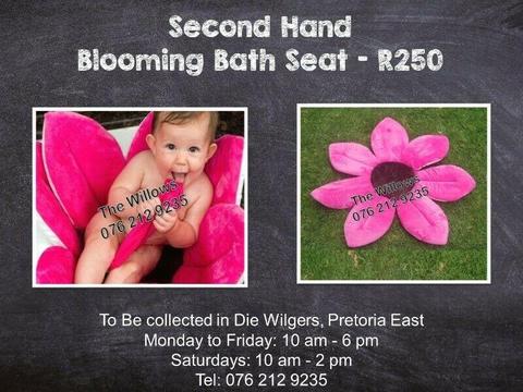 Second Hand Blooming Bath Seat 