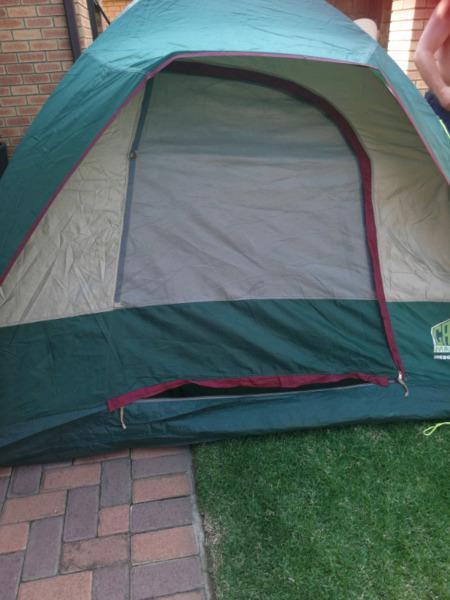 Tent excellent condition 3 man  