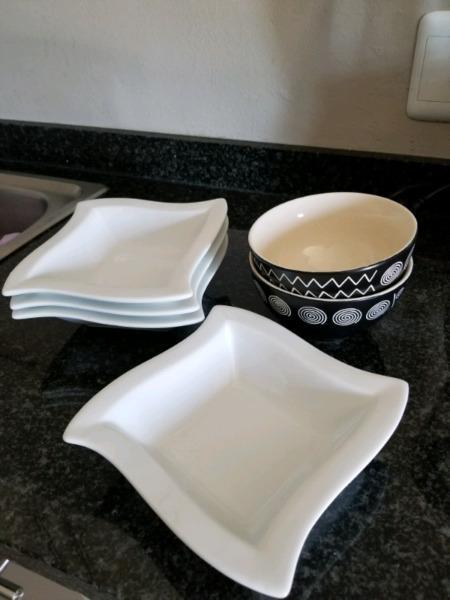 Decorative and cereal porcelain bowls for Sale 